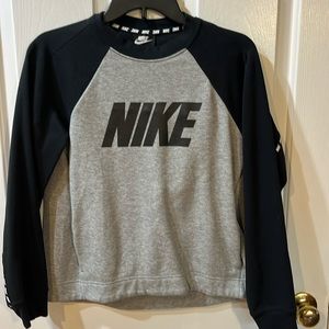 Women’s Nike Sweatshirt